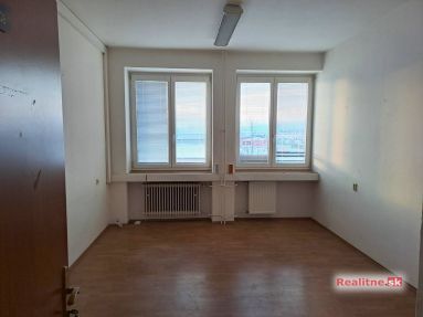 Kancelárske priestory na prenájom 18,7 m2, Poprad - Západ