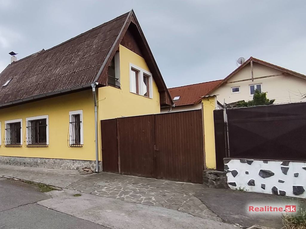 Luxusné sídlo pri parku