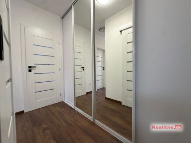 ec23ad8b-7c2e-444f-a989-4cec132cb3d2