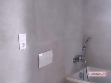 ED8C6701-5227-430A-9720-E1E99634870D