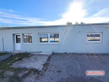 Prevádzkové priestory na prenájom 84 m2, Poprad - Teplická ul.