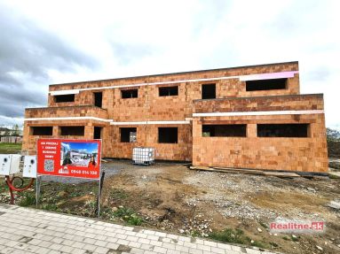 Na predaj novostavba - 5 izbový poschodový rodinný dom, 397 m2, Trenčín