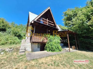 PREDAJ - Rodinná chata s 2 samostatnými jednotkami - ZEMPLÍNSKA ŠÍRAVA - Kaluža