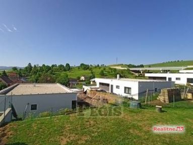 2_J4_vyhlad na okolieJun