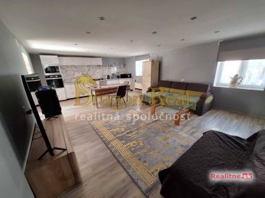 PREDAJ - 2 generačný rodinný dom - DRAHŇOV okr. Michalovce