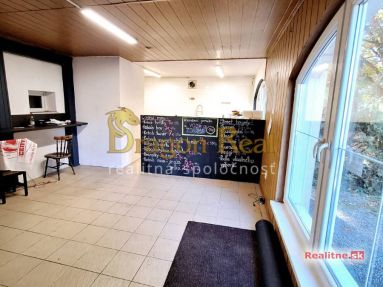 PRENÁJOM – Gastro-podnikateľský priestor – MICHALOVCE