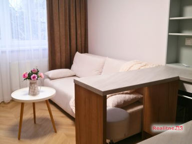 Moderná, kompletne zariadená garsónka na prenájom – Tomášikova ulica, Poprad