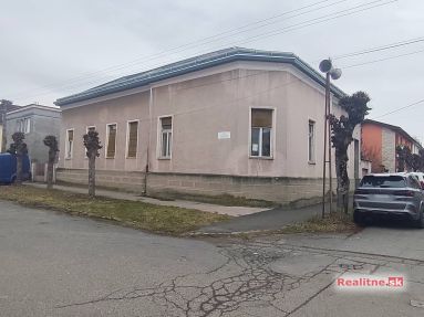 Predaj rodinného domu s možnosťou podnikania v srdci Lučenca