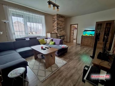 4 izbový rodinný dom v super lokalite po rekonštrukcii 