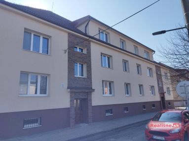 Moderný 3-izbový byt na prenájom v centre mesta