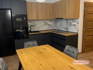 WhatsApp Image 2026-04-02 at 14.06.13 (2)