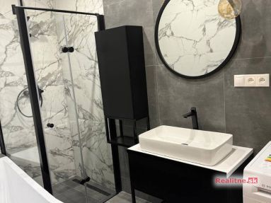 WhatsApp Image 2026-04-02 at 14.06.13 (5)