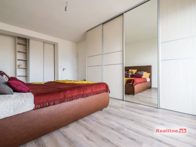 Snímka obrazovky 2026-04-18 o 21.50.13