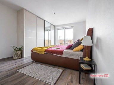 Snímka obrazovky 2026-04-18 o 21.50.24