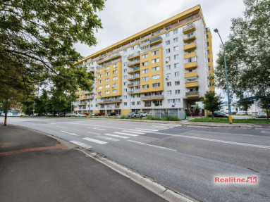 Snímka obrazovky 2026-04-18 o 21.52.04