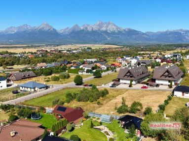 EXKLUZÍVNE NA PREDAJ – STAVEBNÝ POZEMOK 1 125 m², VEĽKÁ LOMNICA